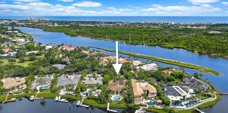 Casa en Jupiter, Florida 6 dormitorios, 650.41 m2 № 2179735