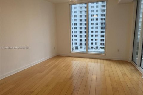 Condominio en alquiler en Miami, Florida, 1 dormitorio, 99.96 m2 № 2339939 - foto 12