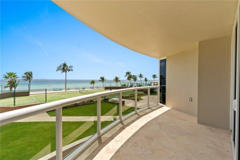 Copropriété à louer à Sunny Isles Beach, Floride: 3 chambres, 211.26 m2 № 2387859 - photo 5