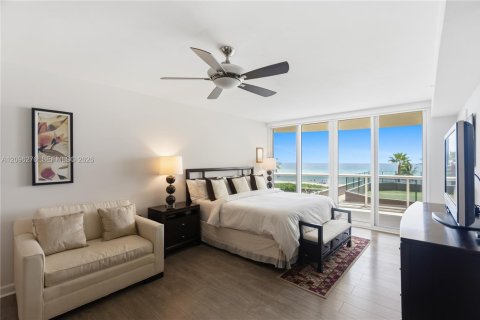 Copropriété à louer à Sunny Isles Beach, Floride: 3 chambres, 211.26 m2 № 2387859 - photo 11