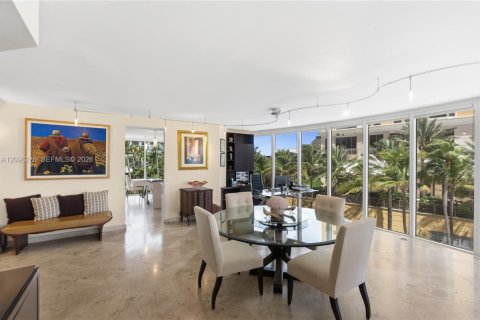 Copropriété à louer à Sunny Isles Beach, Floride: 3 chambres, 211.26 m2 № 2387859 - photo 7