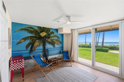 Copropriété à louer à Sunny Isles Beach, Floride: 3 chambres, 211.26 m2 № 2387859 - photo 28