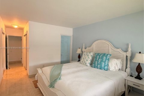 Copropriété à louer à Fort Lauderdale, Floride: 2 chambres, 105.91 m2 № 2015908 - photo 8