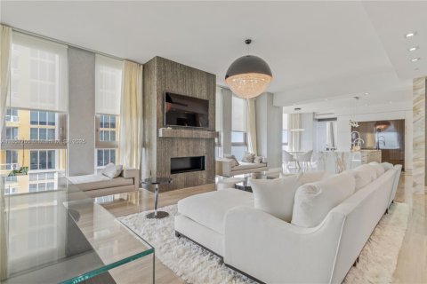 Copropriété à vendre à Sunny Isles Beach, Floride: 3 chambres, 428.19 m2 № 1977473 - photo 15