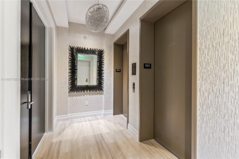 Copropriété à vendre à Sunny Isles Beach, Floride: 3 chambres, 428.19 m2 № 1977473 - photo 7