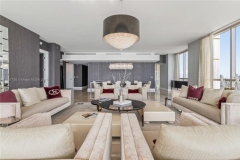 Copropriété à vendre à Sunny Isles Beach, Floride: 3 chambres, 428.19 m2 № 1977473 - photo 9