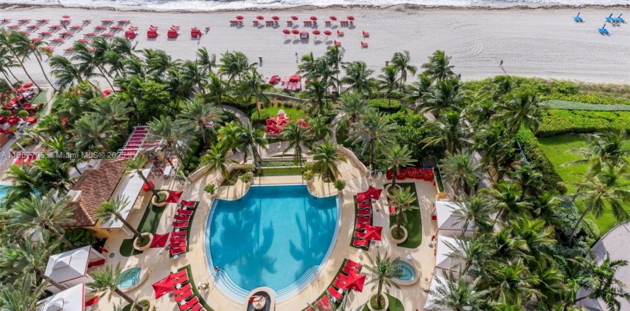 Condo à Sunny Isles Beach, Floride, 3 chambres № 1977473