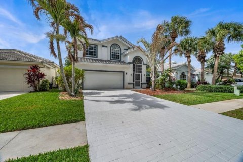 House in Stuart, Florida 4 bedrooms, 252.23 sq.m. № 2185174 - photo 4