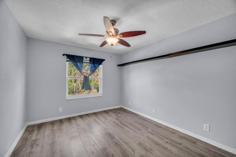House in Stuart, Florida 4 bedrooms, 252.23 sq.m. № 2185174 - photo 22