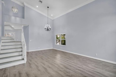 House in Stuart, Florida 4 bedrooms, 252.23 sq.m. № 2185174 - photo 6