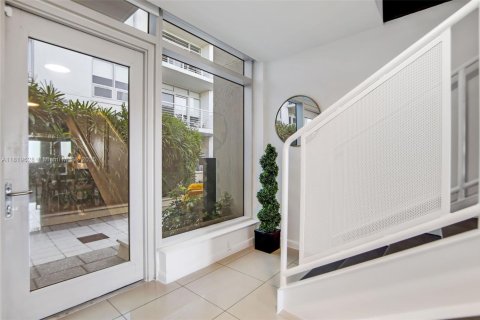 Townhouse in Miami, Florida 2 bedrooms, 117.89 sq.m. № 1937467 - photo 6