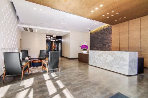Touwnhouse à louer à Miami, Floride: 2 chambres, 117.89 m2 № 1937467 - photo 30