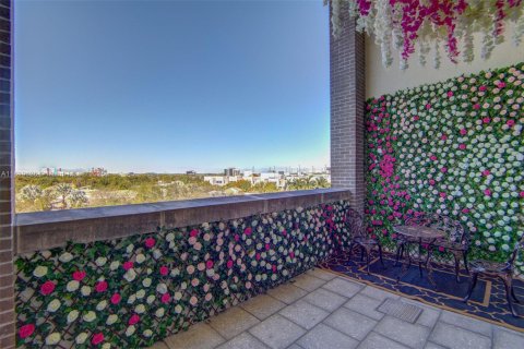 Townhouse in Miami, Florida 2 bedrooms, 117.89 sq.m. № 1937467 - photo 14