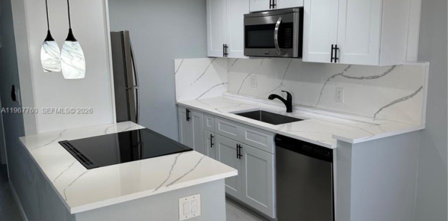 Condo in Boca Raton, Florida, 2 bedrooms  № 2030116