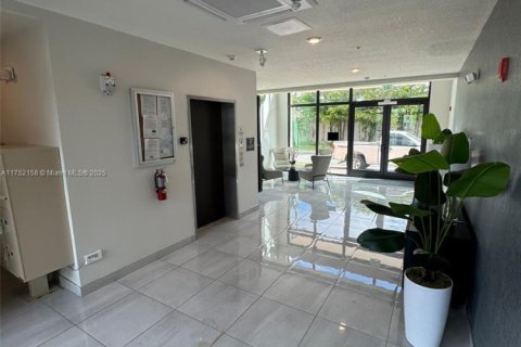 Condo in Doral, Florida, 3 bedrooms in URBANA  № 1729801 - photo 11