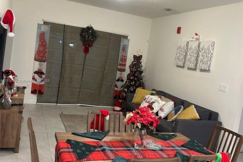 Condo in Doral, Florida, 3 bedrooms in URBANA  № 1729801 - photo 12
