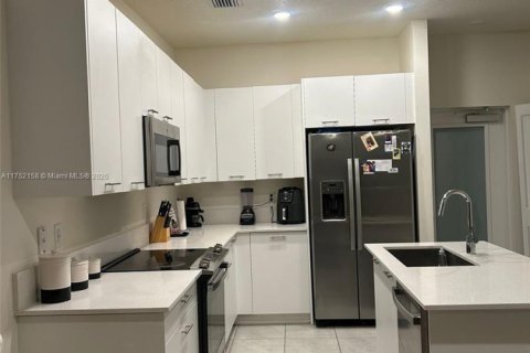 Condo in Doral, Florida, 3 bedrooms in URBANA  № 1729801 - photo 19