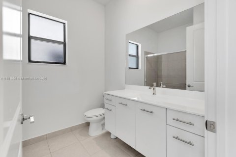 House in Miramar, Florida 4 bedrooms, 251.21 sq.m. № 1922394 - photo 19