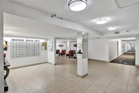 Condo in Plantation, Florida, 1 bedroom  № 1790608 - photo 21