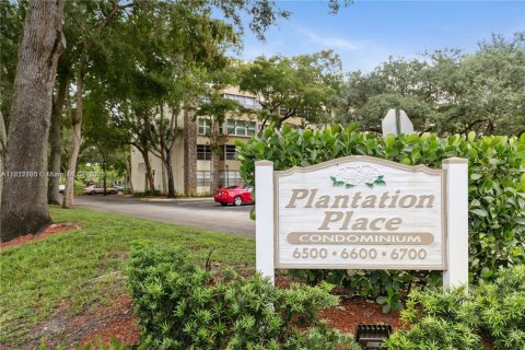 Condo in Plantation, Florida, 1 bedroom  № 1790608 - photo 17
