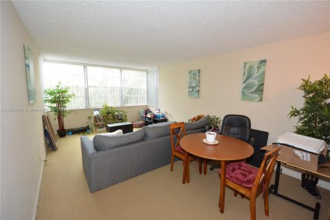 Condo in Plantation, Florida, 1 bedroom  № 1790608 - photo 6