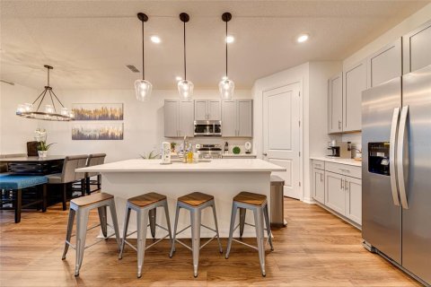 Villa ou maison à louer à Davenport, Floride: 6 chambres, 260.5 m2 № 2412553 - photo 3