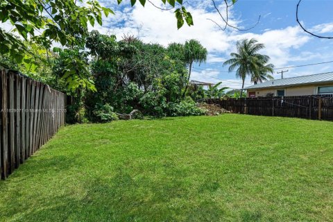 Villa ou maison à vendre à Hollywood, Floride: 3 chambres, 84.73 m2 № 2080257 - photo 30