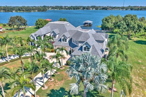 House in Lake Placid, Florida 8 bedrooms, 757.9 sq.m. № 2424206 - photo 2