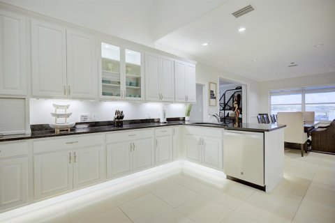 House in Lake Placid, Florida 8 bedrooms, 757.9 sq.m. № 2424206 - photo 16