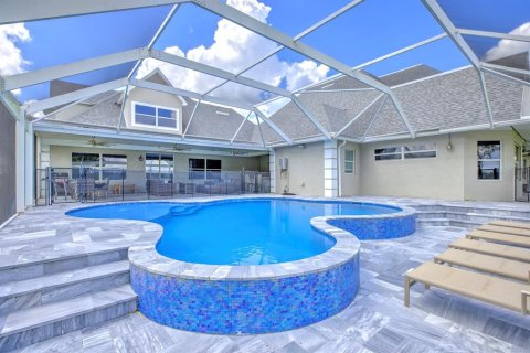 House in Lake Placid, Florida 8 bedrooms, 757.9 sq.m. № 2424206 - photo 30
