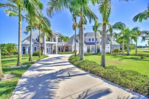 House in Lake Placid, Florida 8 bedrooms, 757.9 sq.m. № 2424206 - photo 9
