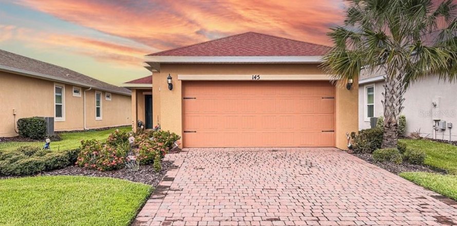 Casa en Poinciana, Florida 2 dormitorios, 102.38 m2 № 2377592