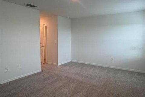 Townhouse in Parrish, Florida 3 bedrooms, 162.3 sq.m. № 2378356 - photo 8