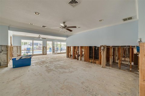 Villa ou maison à vendre à Saint Petersburg, Floride: 4 chambres, 241.36 m2 № 1735579 - photo 10