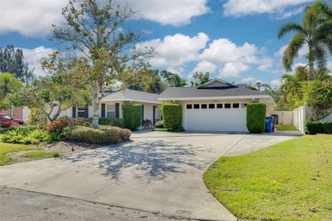 Villa ou maison à vendre à Saint Petersburg, Floride: 4 chambres, 241.36 m2 № 1735579 - photo 7