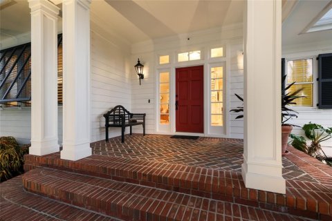 House in Bradenton, Florida 4 bedrooms, 328.6 sq.m. № 2424036 - photo 6