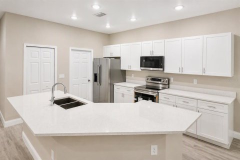 Villa ou maison à vendre à Sanford, Floride: 3 chambres, 155.8 m2 № 2360681 - photo 11