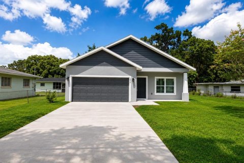 Casa en Sanford, Florida 3 dormitorios, 155.8 m2 № 2360681