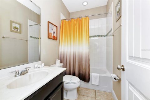 House in Davenport, Florida 5 bedrooms, 196.4 sq.m. № 2118302 - photo 12