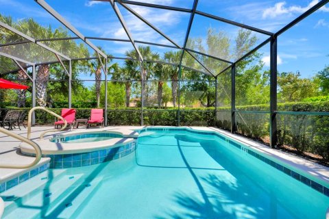 House in Davenport, Florida 5 bedrooms, 196.4 sq.m. № 2118302 - photo 23
