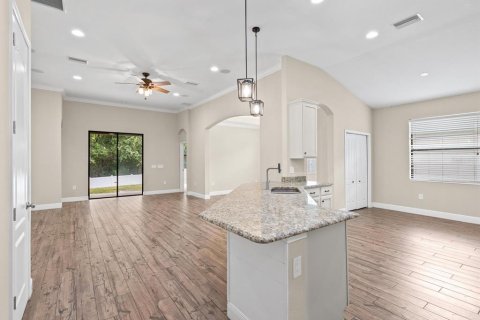 Casa en venta en Land O' Lakes, Florida, 4 dormitorios, 184.04 m2 № 2383466 - foto 11