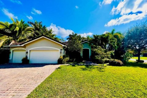 House in Homestead, Florida 4 bedrooms, 181.07 sq.m. № 1487840 - photo 4
