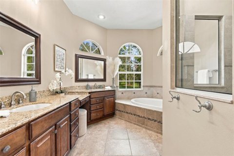 Villa ou maison à vendre à Dover, Floride: 4 chambres, 313.82 m2 № 2419630 - photo 16