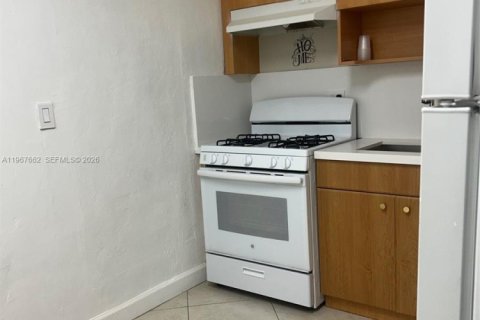 Снять в аренду виллу или дом в Холливуд, Флорида 1 спальня, 138.33м2, № 2029138 - фото 3