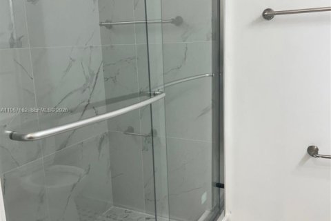 Снять в аренду виллу или дом в Холливуд, Флорида 1 спальня, 138.33м2, № 2029138 - фото 7