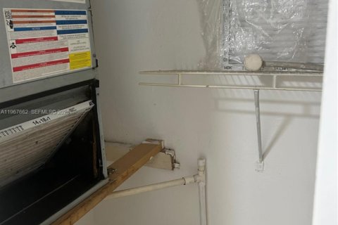 Снять в аренду виллу или дом в Холливуд, Флорида 1 спальня, 138.33м2, № 2029138 - фото 12