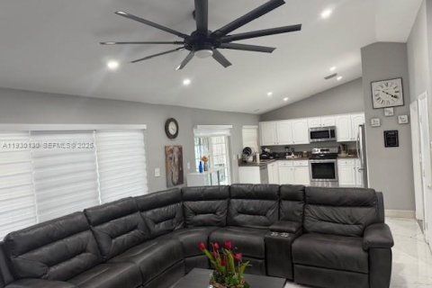 Casa en venta en Miramar, Florida, 3 dormitorios, 127.28 m2 № 2034207 - foto 6