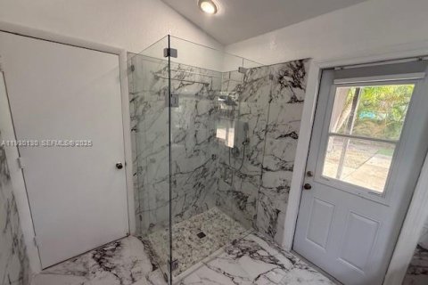 Casa en venta en Miramar, Florida, 3 dormitorios, 127.28 m2 № 2034207 - foto 13