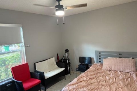 Casa en venta en Miramar, Florida, 3 dormitorios, 127.28 m2 № 2034207 - foto 19