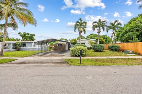 House in West Park, Florida 3 bedrooms, 137.77 sq.m. № 2384876